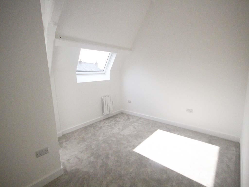 2 bedroom apartment To Let in Barnoldswick - IMG_7214.jpg
